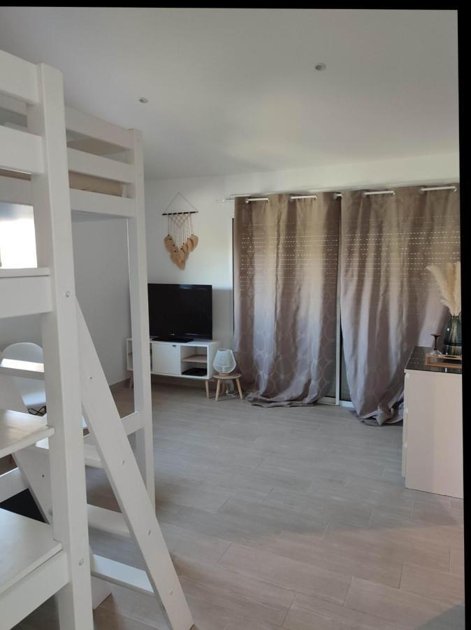 F1 Avec Un Espace Jardin Apartman Gattières Kültér fotó